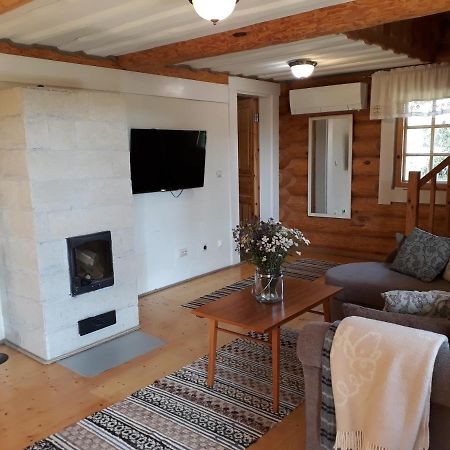 Koiguste Paehkli Seaside Cottage With Cozy Outdoor Patio מראה חיצוני תמונה